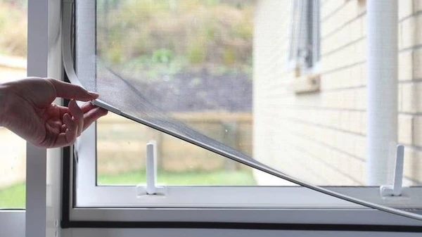 Ali potrebujete mrežo proti komarjem in kako izbrati pravo mrežo